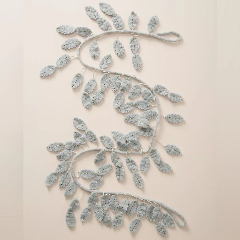 New! Feather Garland